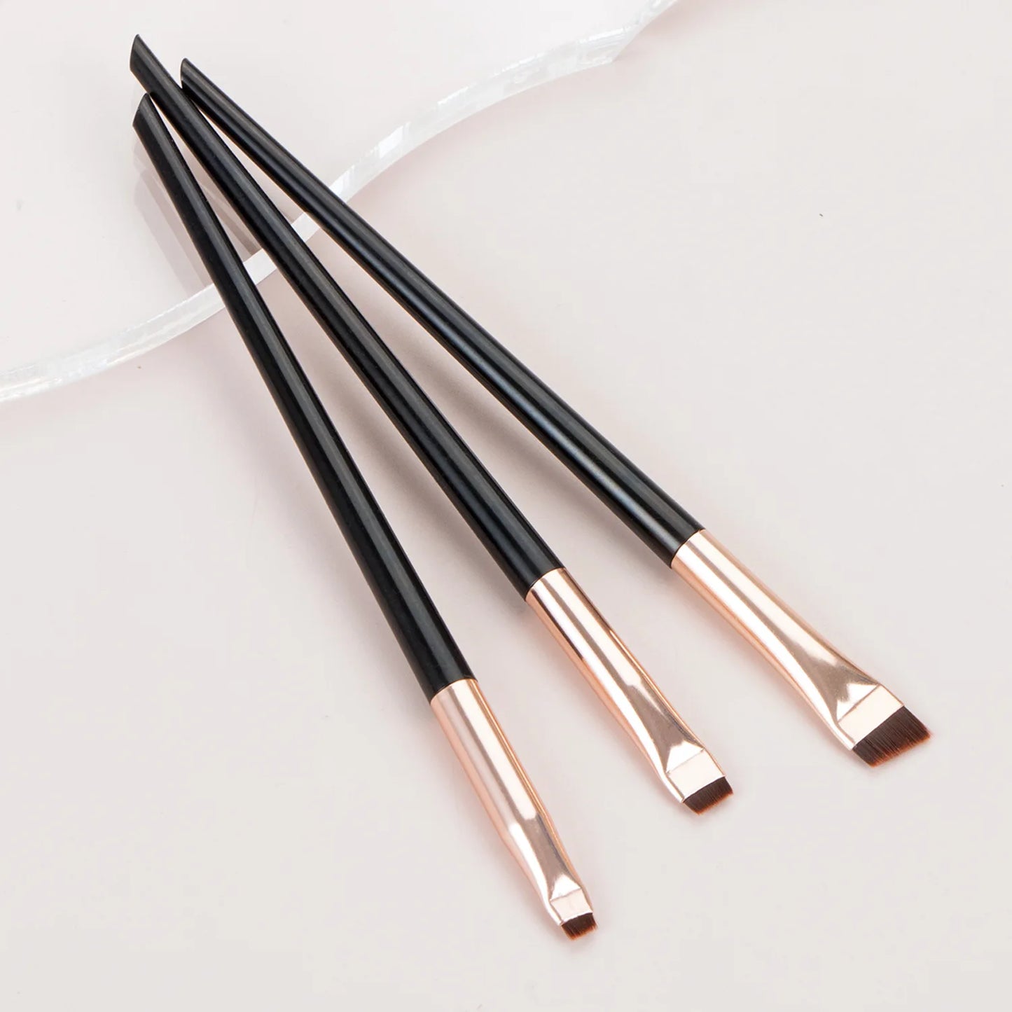 3 Pcs Edge Eyeliner Brush Set - Ultra-Thin Oblique Eyebrow & Eyeshadow Brushes for Precise Makeup Application